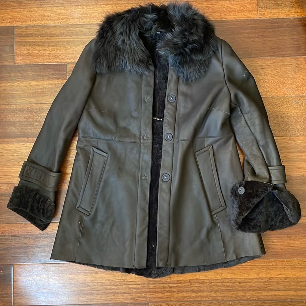 70s Vibes Shearling Leather Coat Fur Collar Pockets Snap Close Size 40/Small